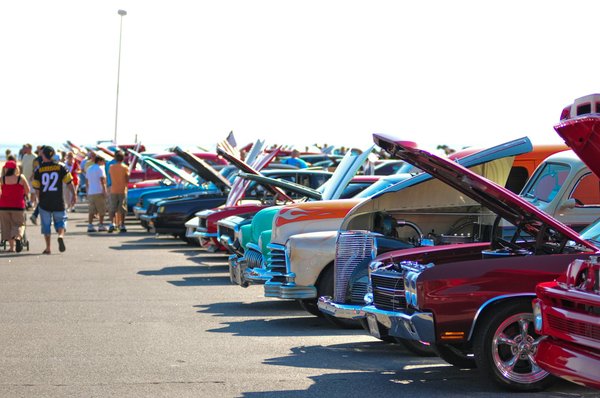 Choisir parmi les marques de pneus auto : conseils essentiels